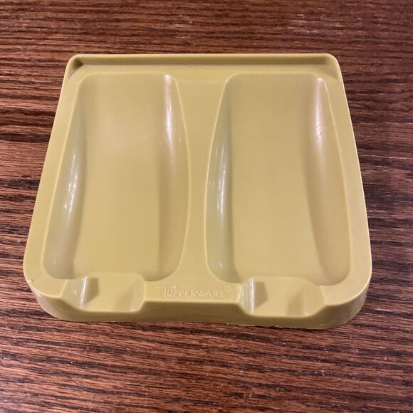 Vintage Tupperware Yellow Double Spoon Rest 5 1/4" x 4 1/4" x 1 1/4 Made in USA - Picture 1 of 4